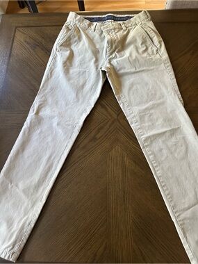 Vineyard Vines Slim Chinos in Light Beige